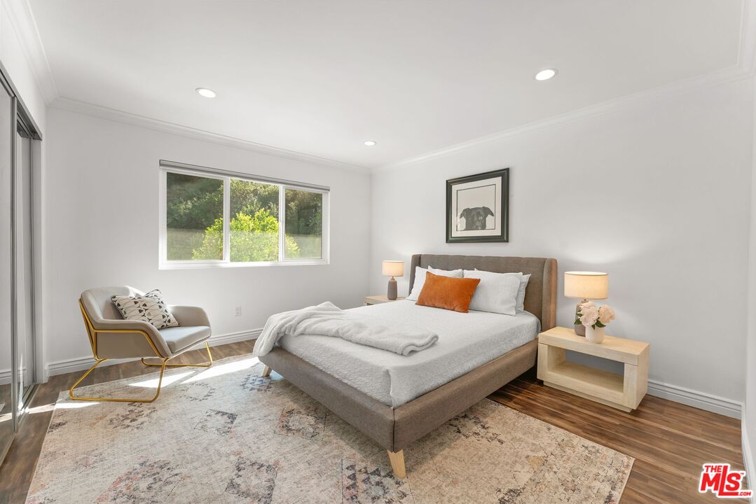 3831 Saint Johnswood Dr