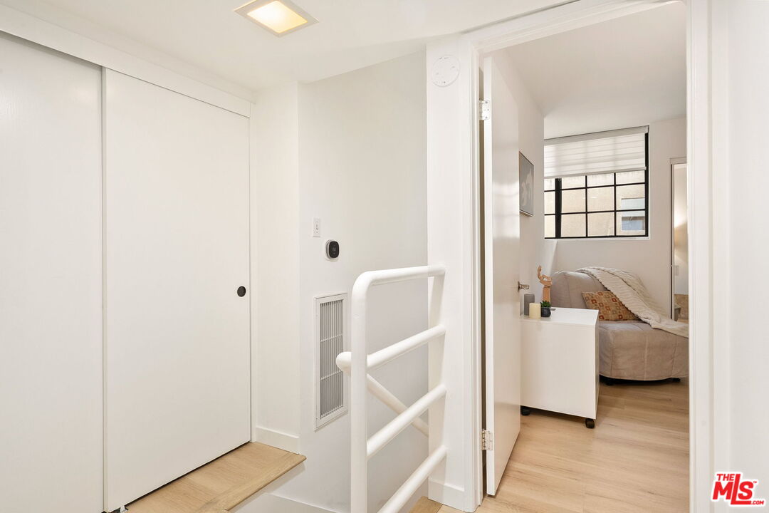 1532 9th St Unit: 2