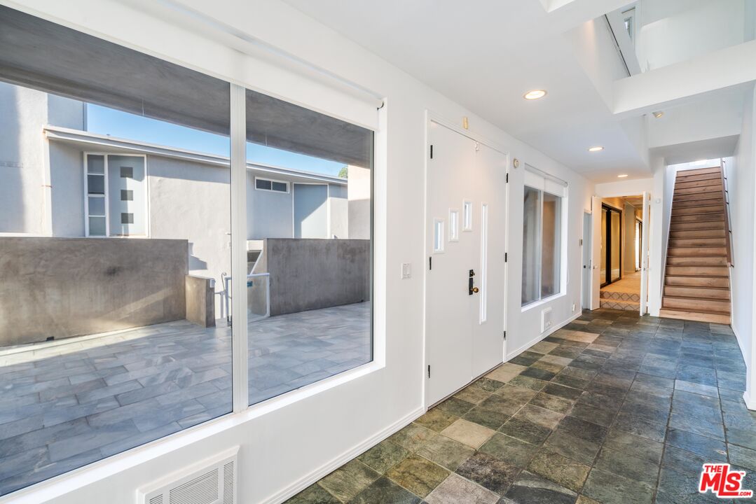 3711 OCEAN FRONT Unit: 3