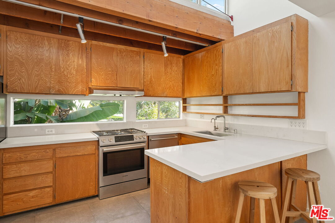 654 Pier Ave Unit: C