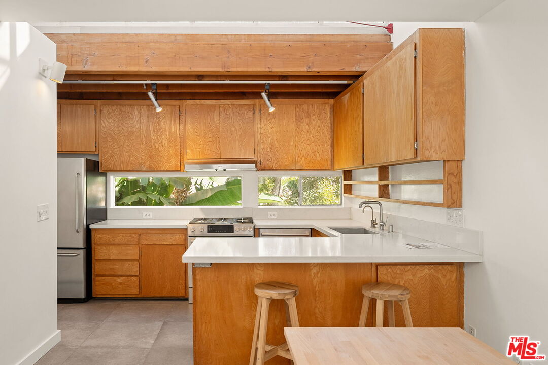 654 Pier Ave Unit: C