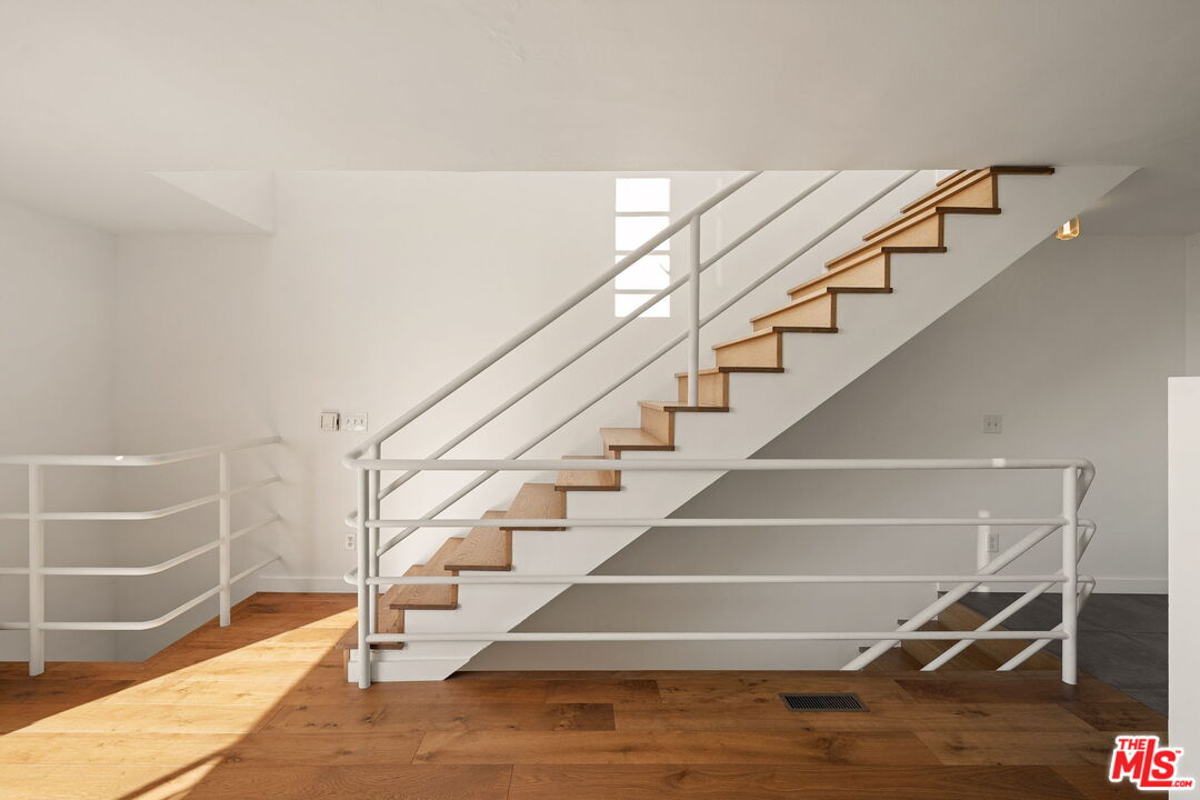 654 Pier Ave Unit: C