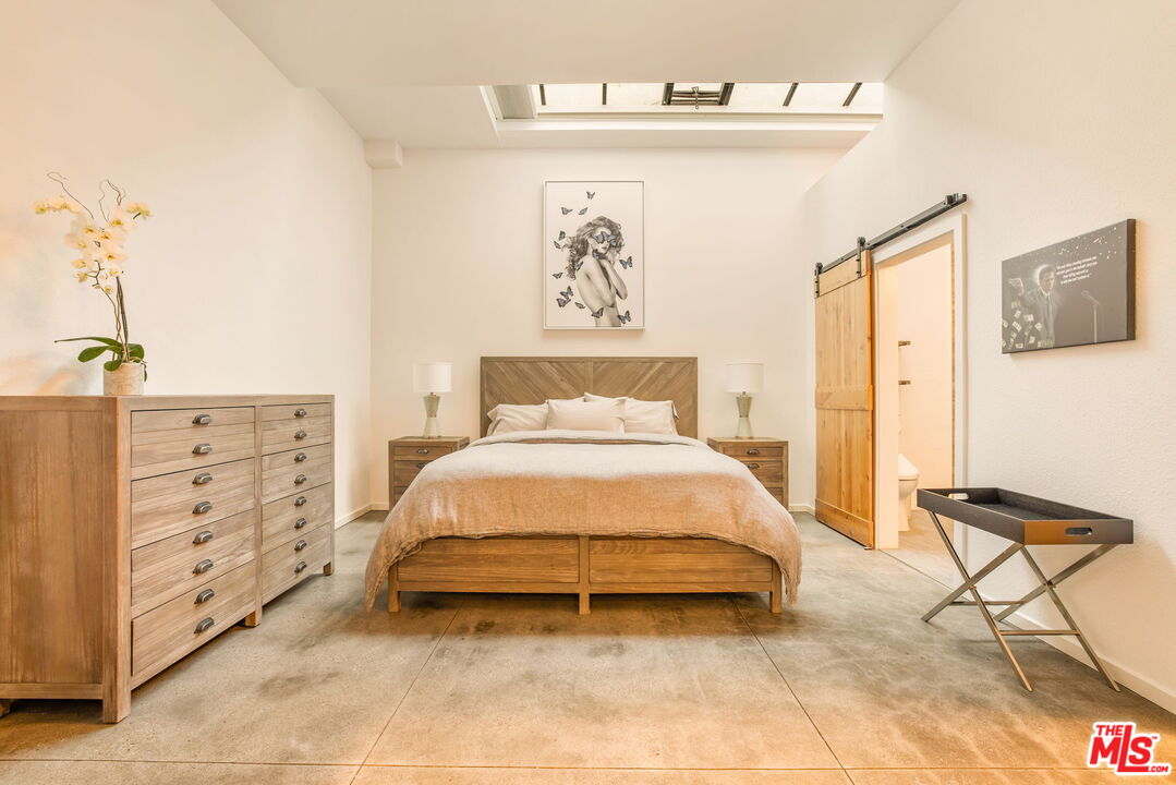 630 Rose Ave Unit: 5