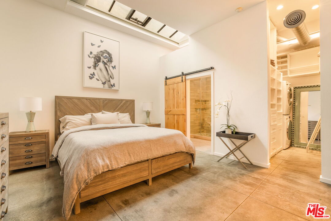 630 Rose Ave Unit: 5