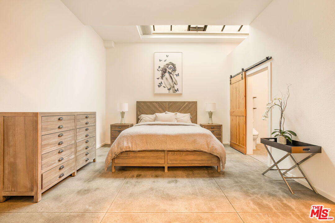 630 Rose Ave Unit: 5