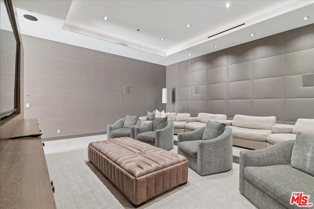 1232 Sunset Plaza Dr