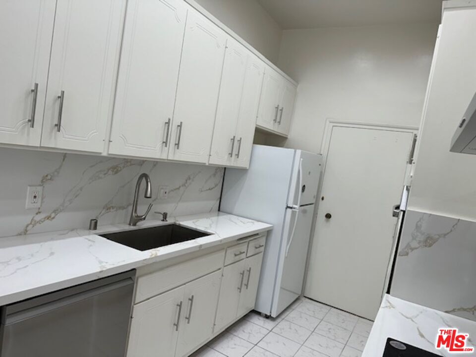 11970 Montana Ave Unit: 312