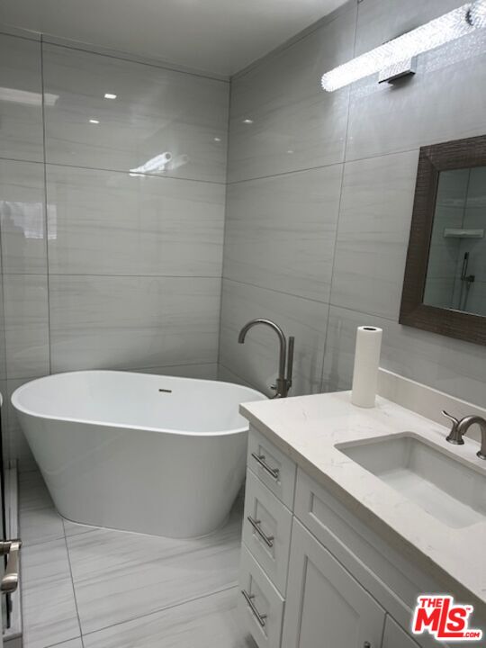 11970 Montana Ave Unit: 312