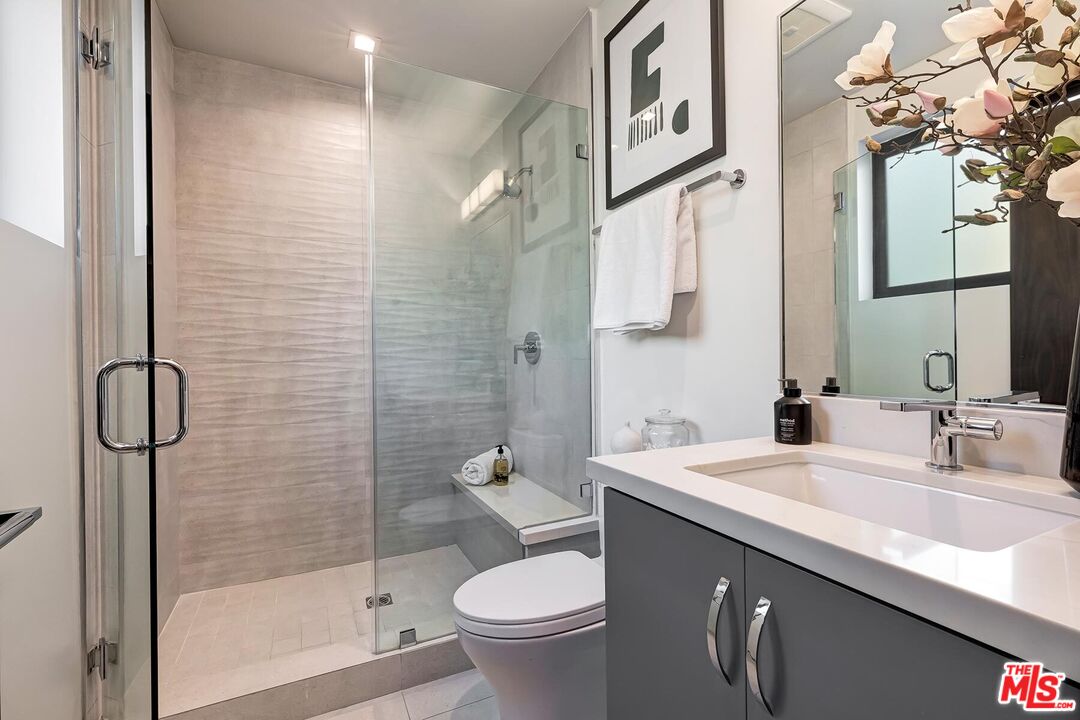 1839 Pandora Ave Unit: PH