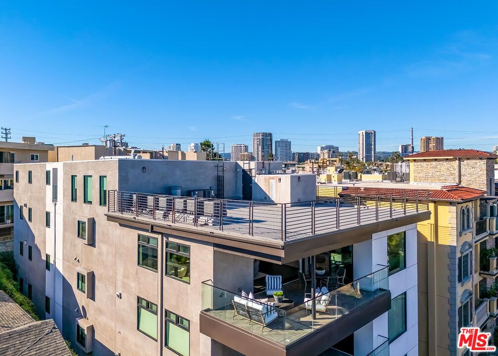 1839 Pandora Ave Unit: PH