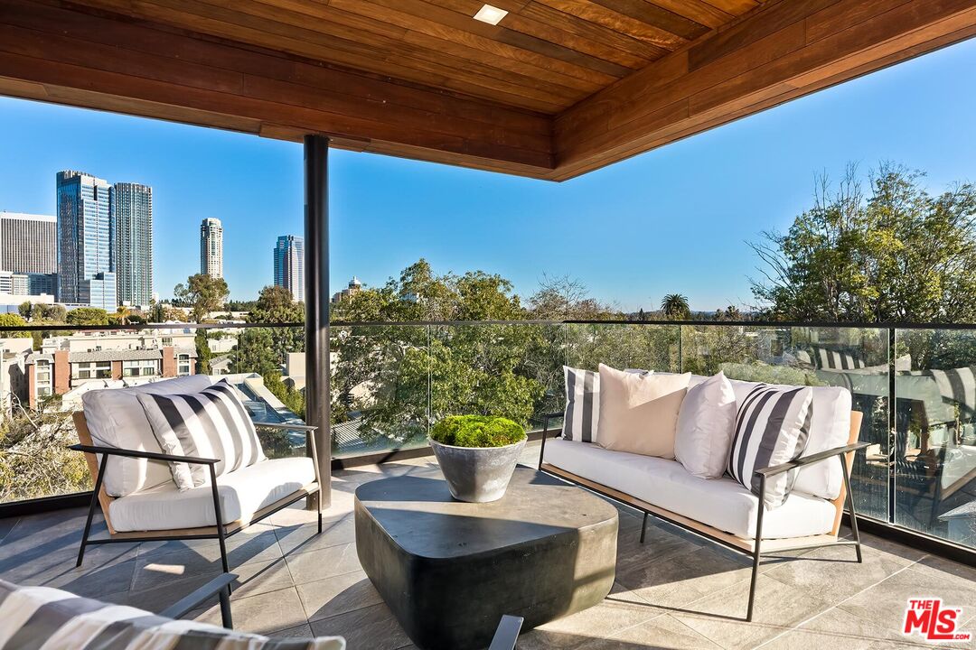 1839 Pandora Ave Unit: PH