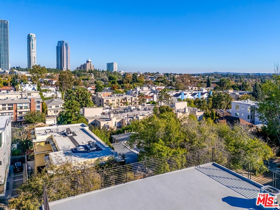 1839 Pandora Ave Unit: PH