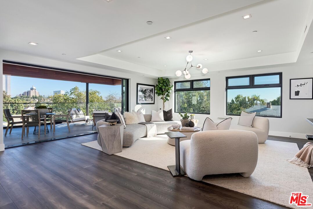 1839 Pandora Ave Unit: PH