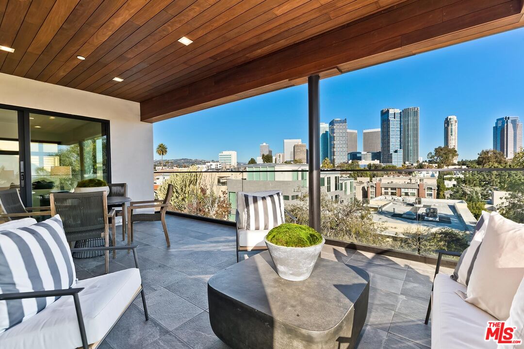 1839 Pandora Ave Unit: PH