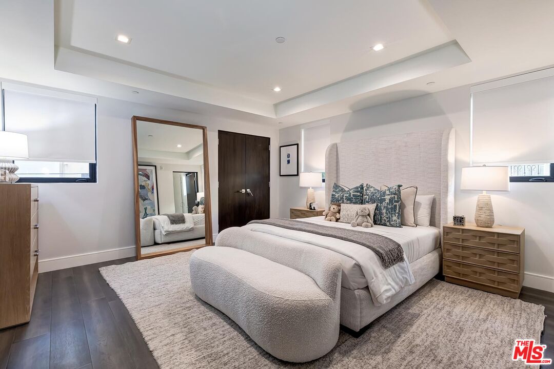 1839 Pandora Ave Unit: PH