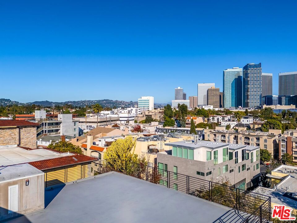 1839 Pandora Ave Unit: PH