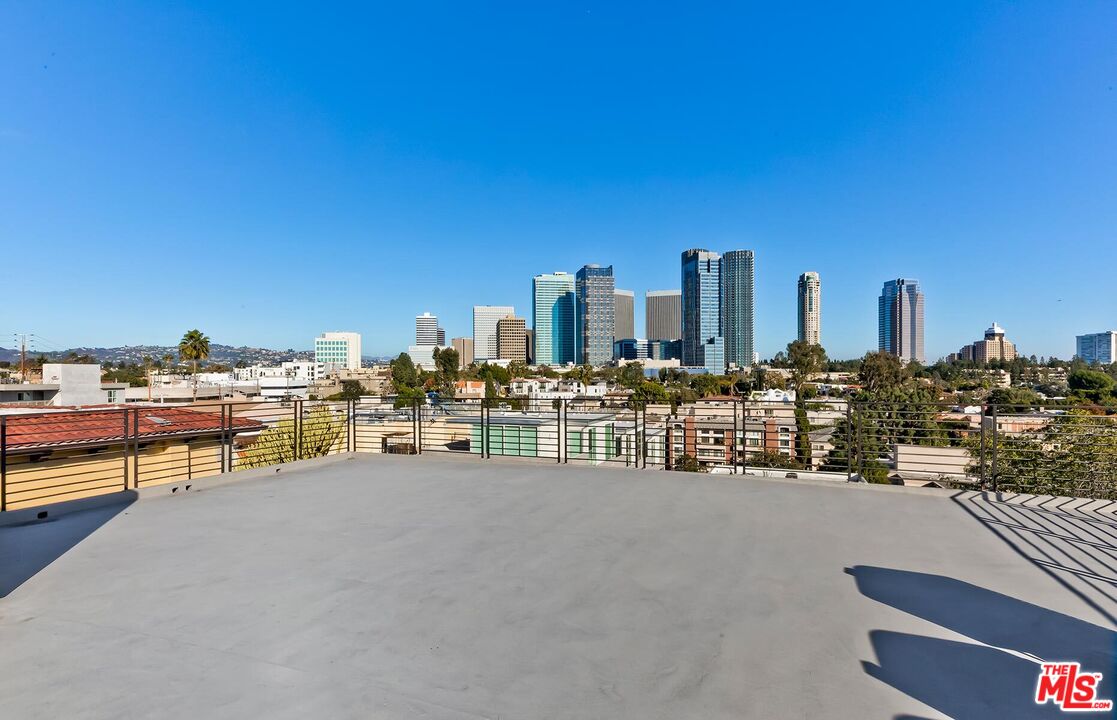 1839 Pandora Ave Unit: PH