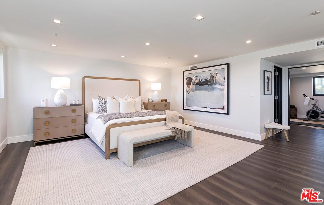 1839 Pandora Ave Unit: PH