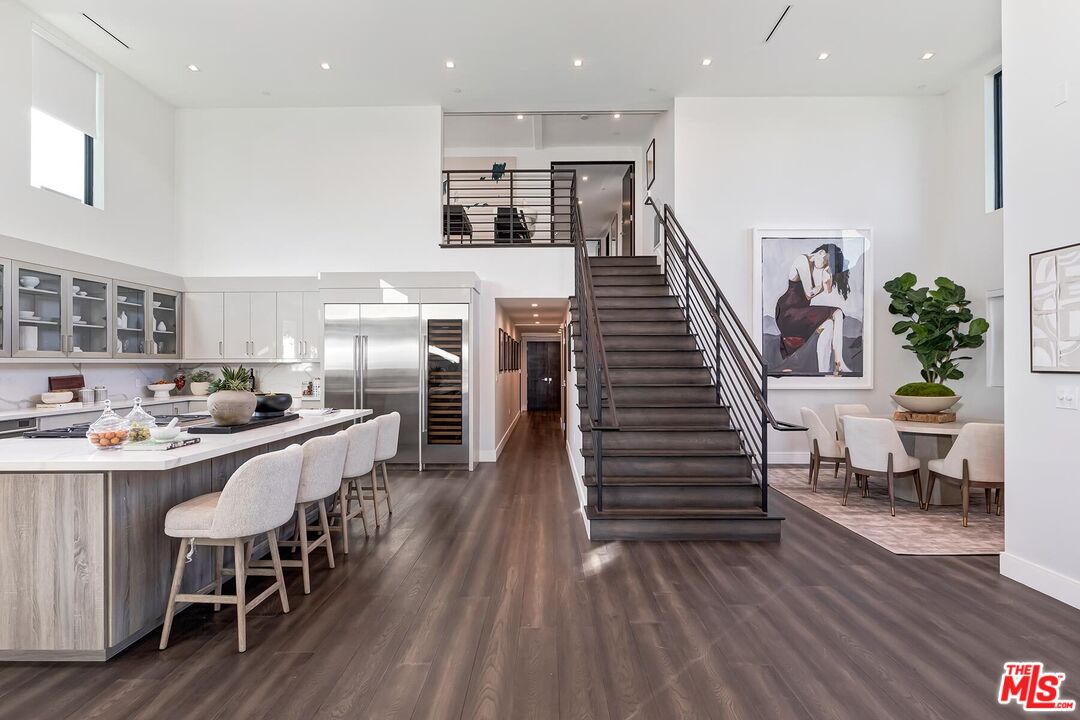 1839 Pandora Ave Unit: PH