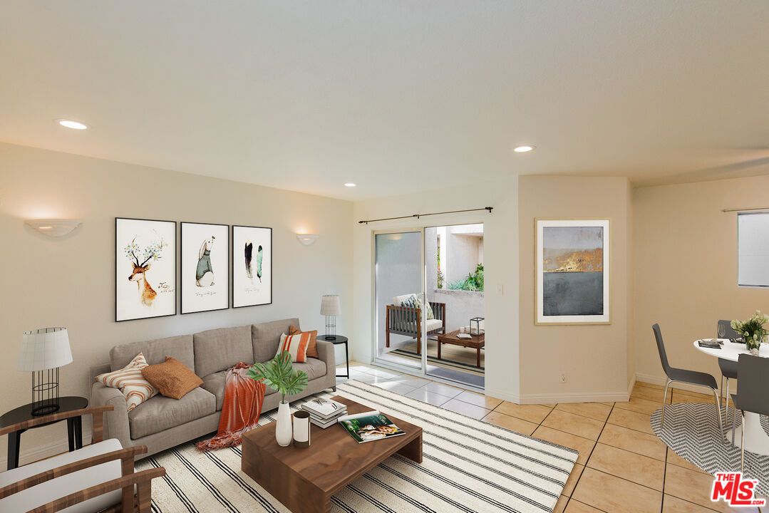 7651 Reseda Blvd Unit: 3T