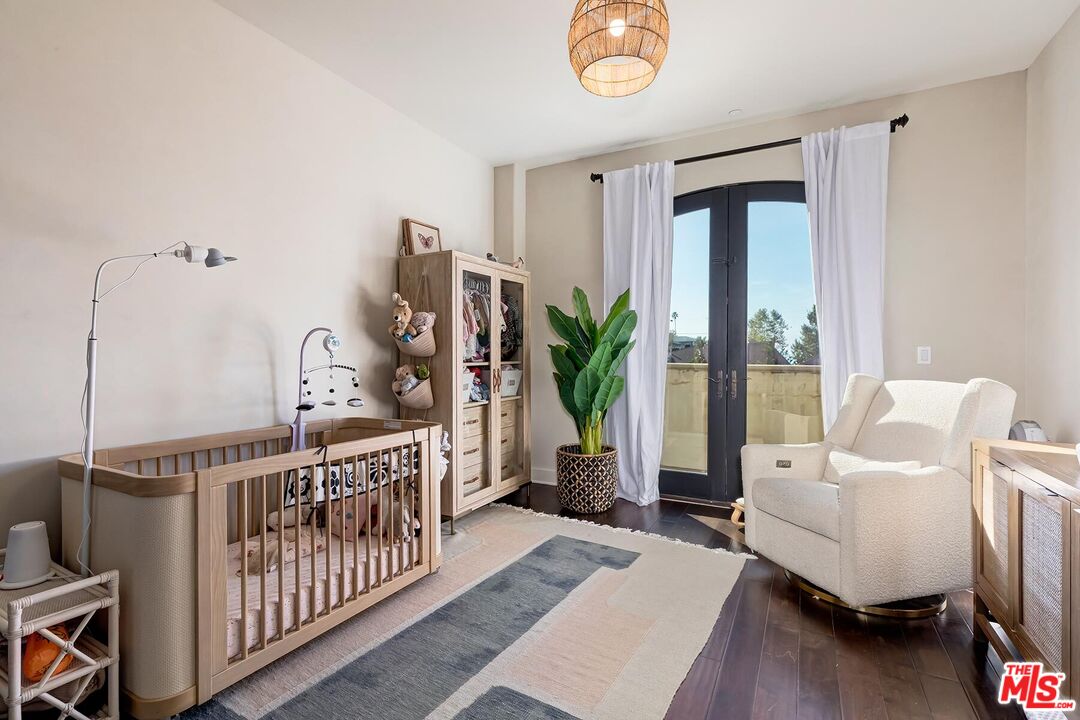 1414 S Beverly Glen Blvd Unit: 301