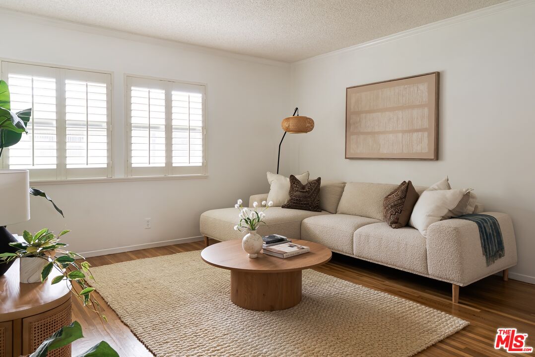 5882 Bowcroft St Unit: 3