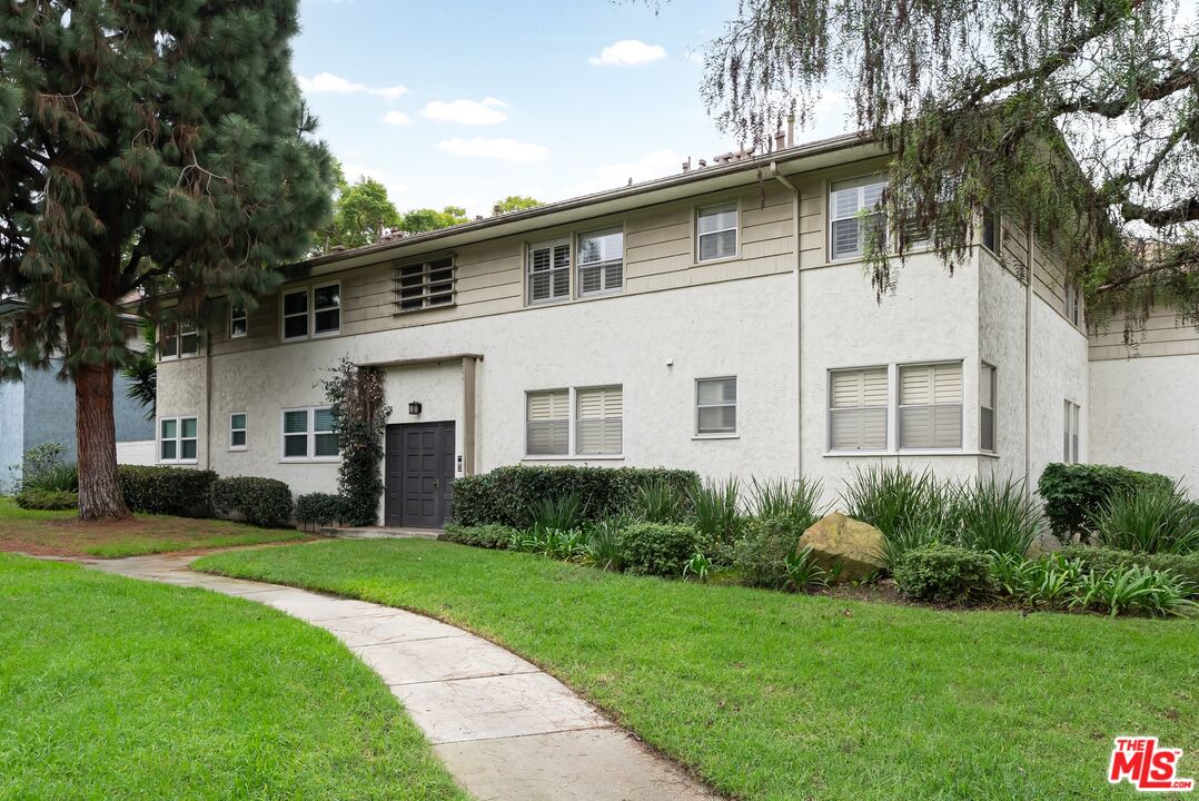 5882 Bowcroft St Unit: 3