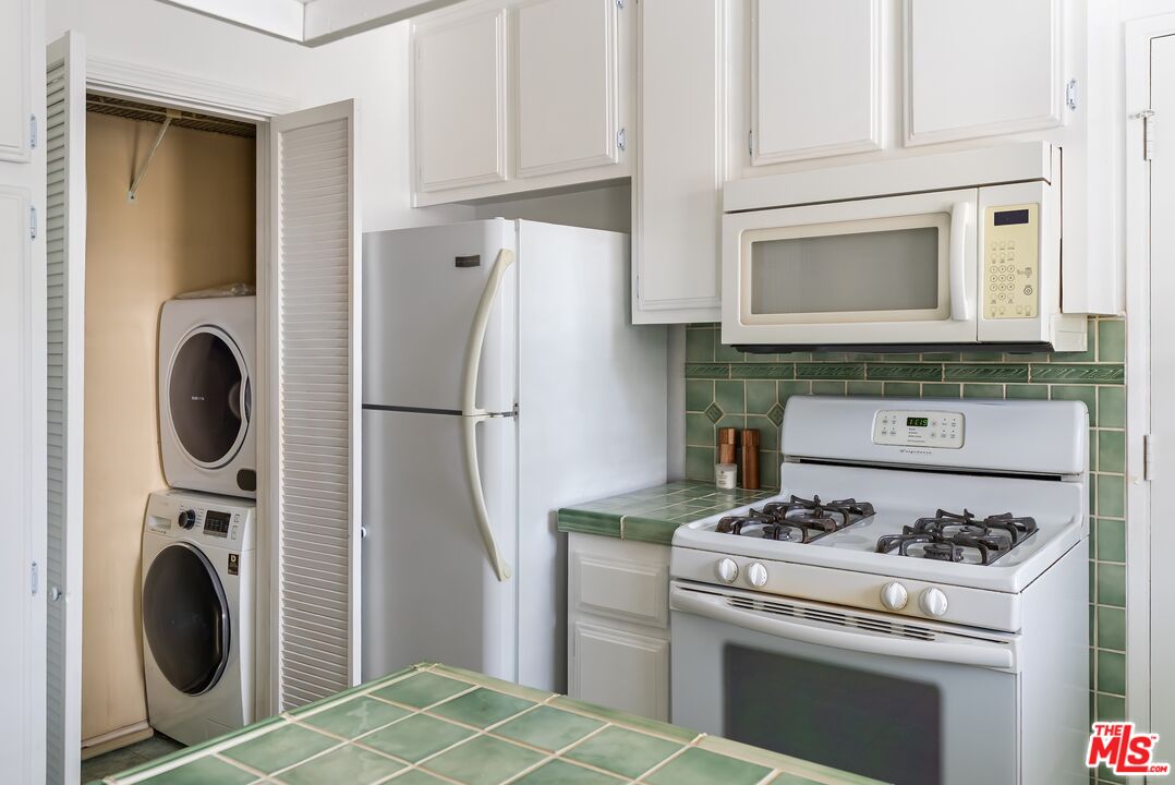 5882 Bowcroft St Unit: 3