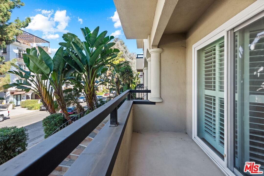 11646 Chenault St Unit: 2