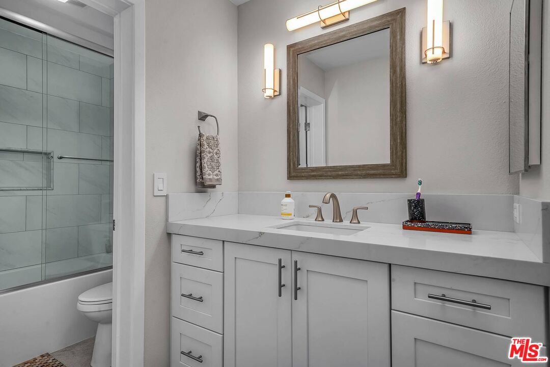 11645 Montana Ave Unit: 107