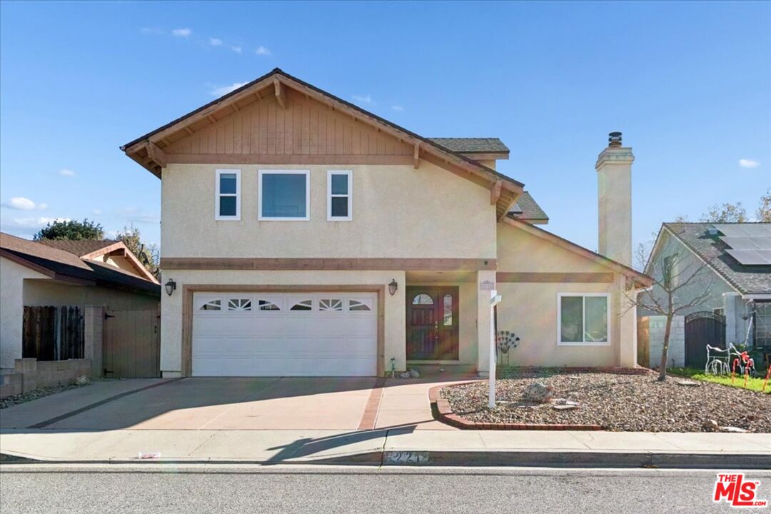 2216 Carlsbad Ct