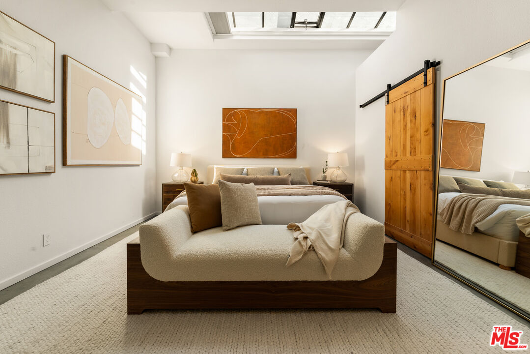 630 Rose Ave Unit: 5