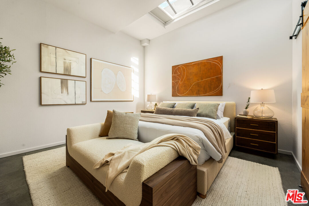 630 Rose Ave Unit: 5