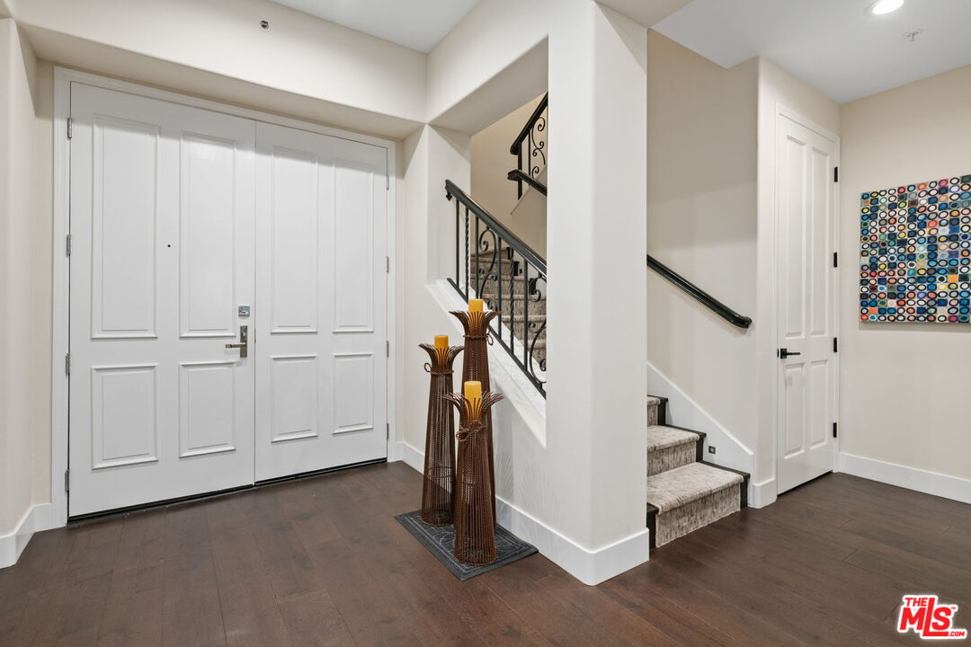 11500 San Vicente Blvd Unit: 216