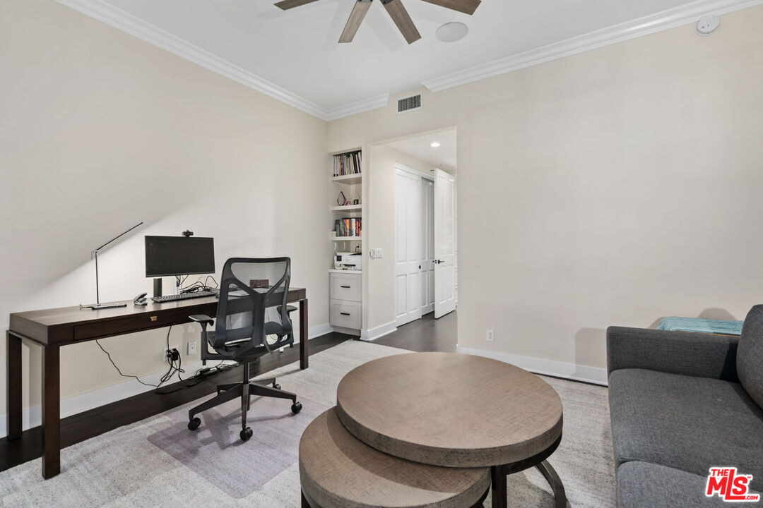 11500 San Vicente Blvd Unit: 216