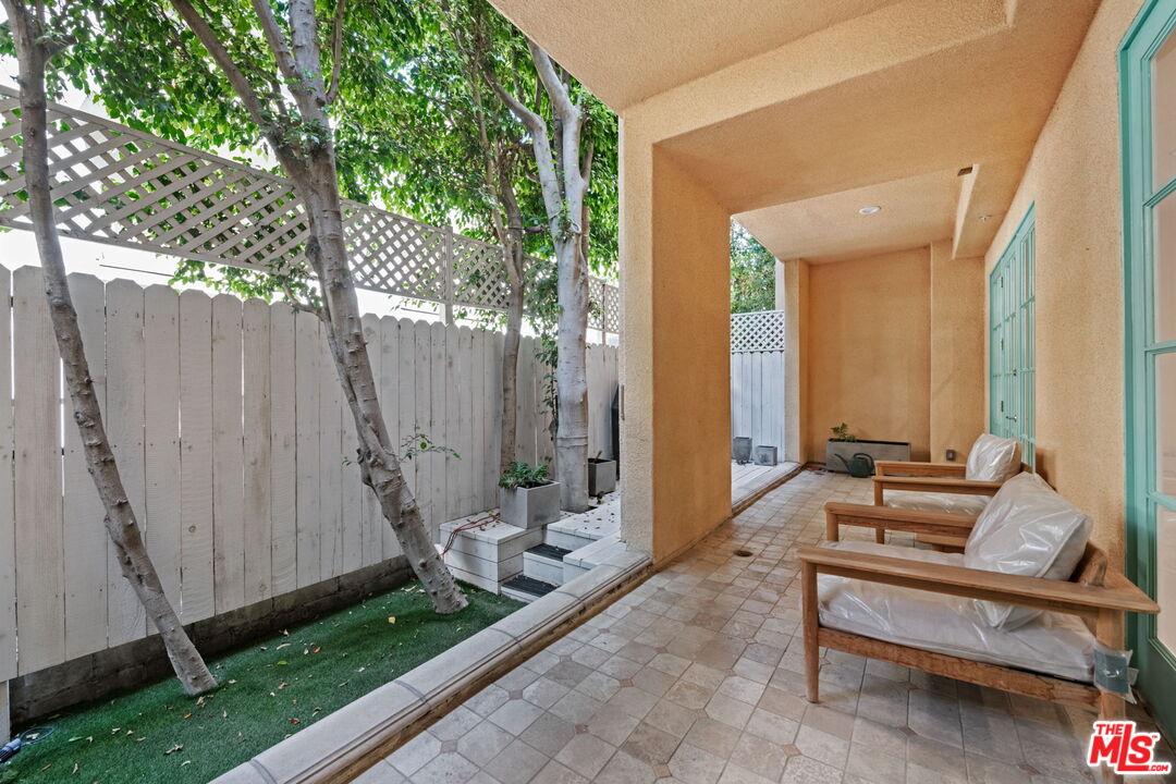 11500 San Vicente Blvd Unit: 216