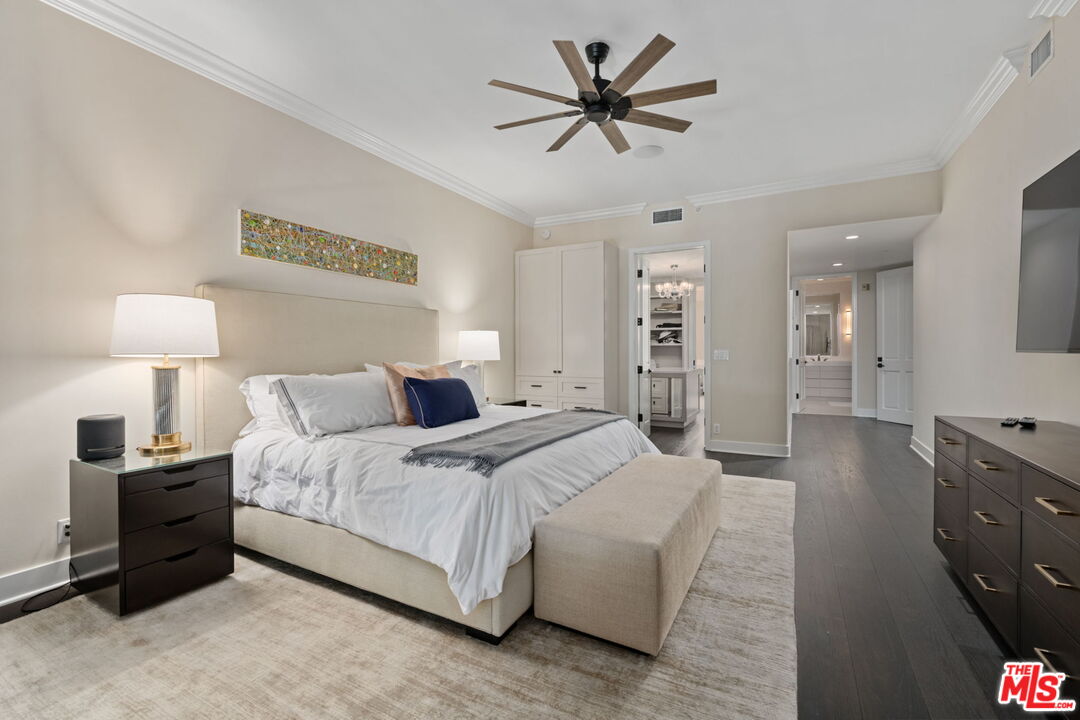 11500 San Vicente Blvd Unit: 216