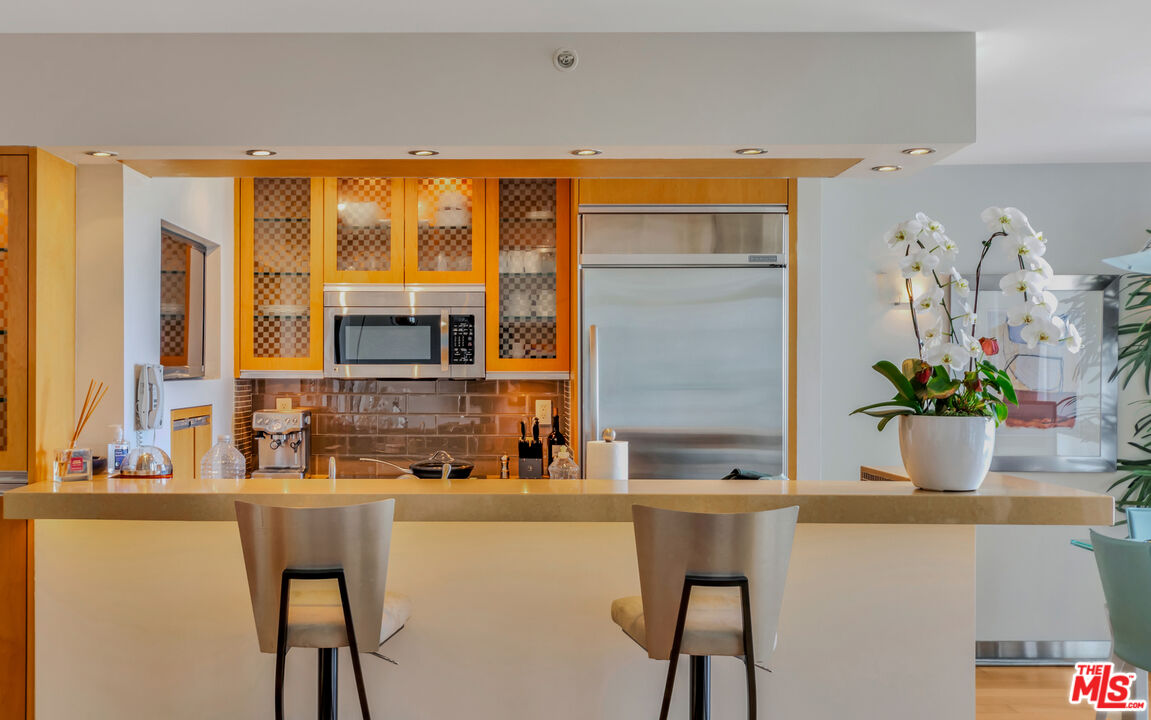 201 Ocean Ave Unit: 1505B