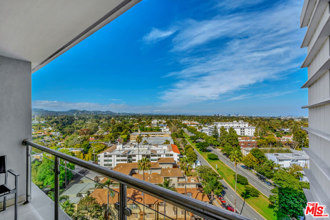 201 Ocean Ave Unit: 1505B