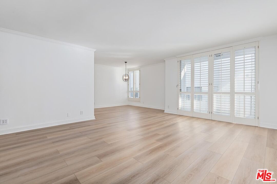 1710 Malcolm Ave Unit: 303