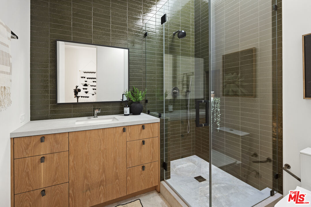 12609 Westminster Ave