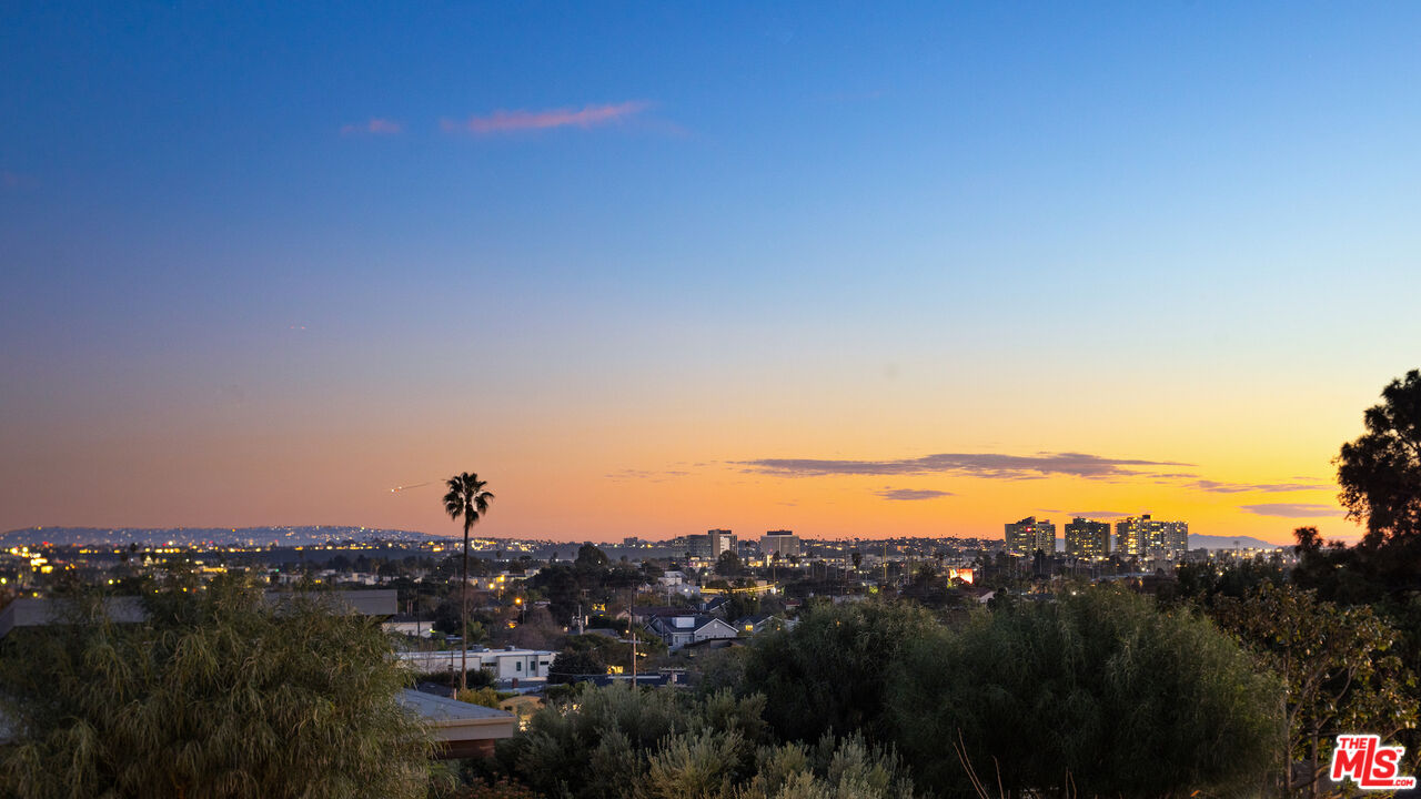 12609 Westminster Ave