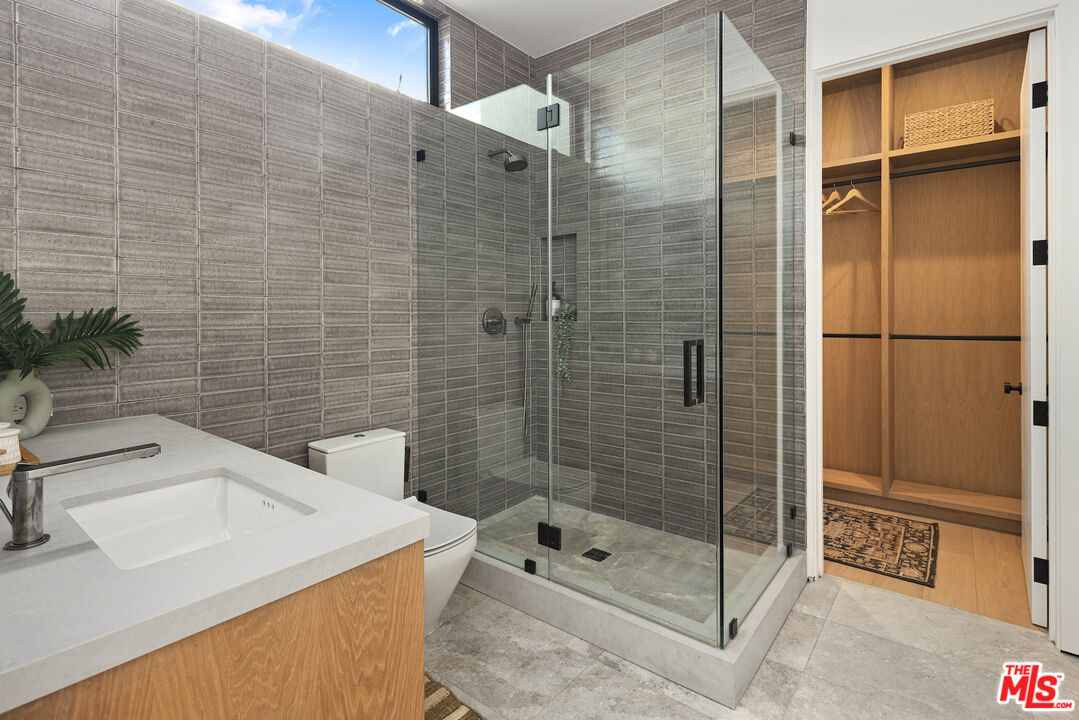 12609 Westminster Ave