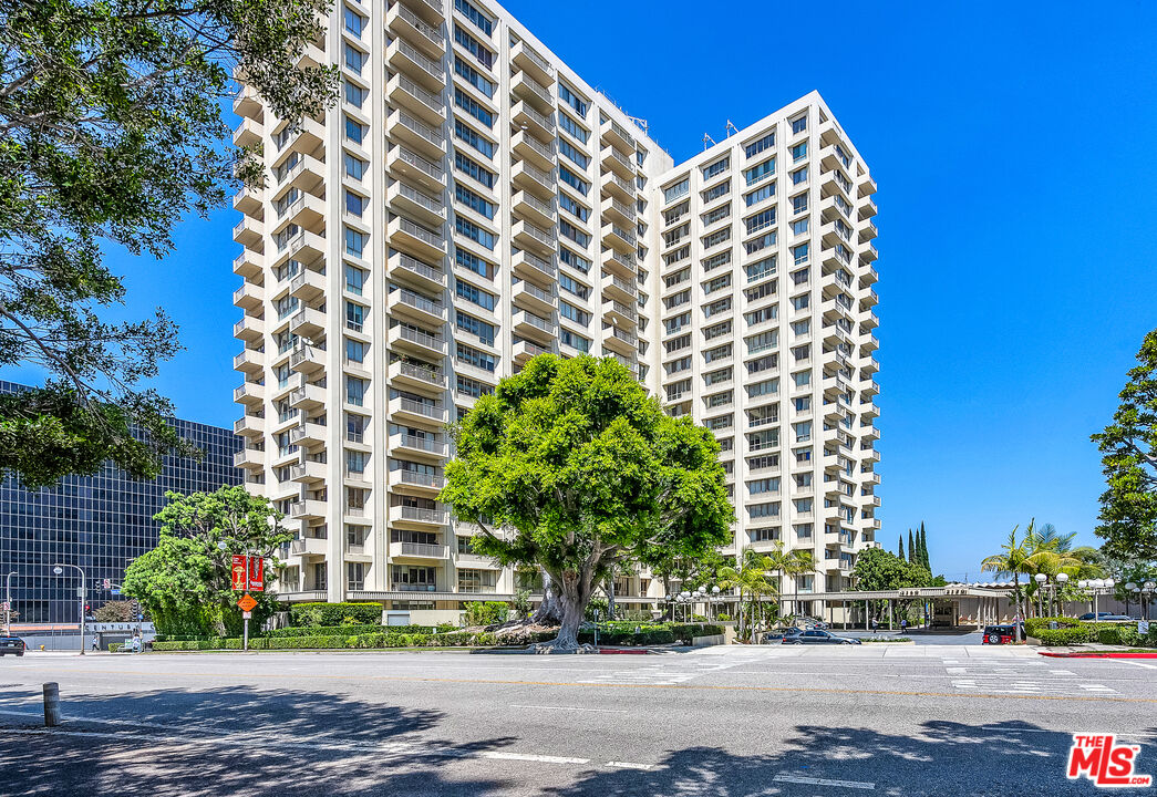 2160 Century Park Unit: 1911