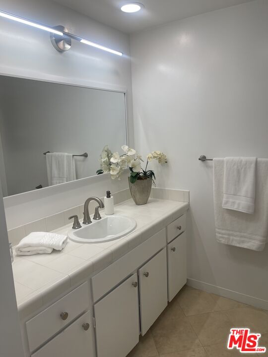 2160 Century Park Unit: 1911