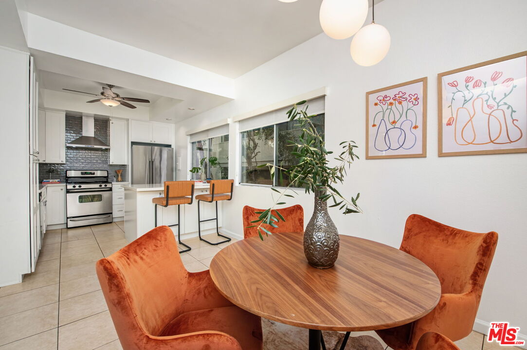 5139 Balboa Blvd Unit: 9