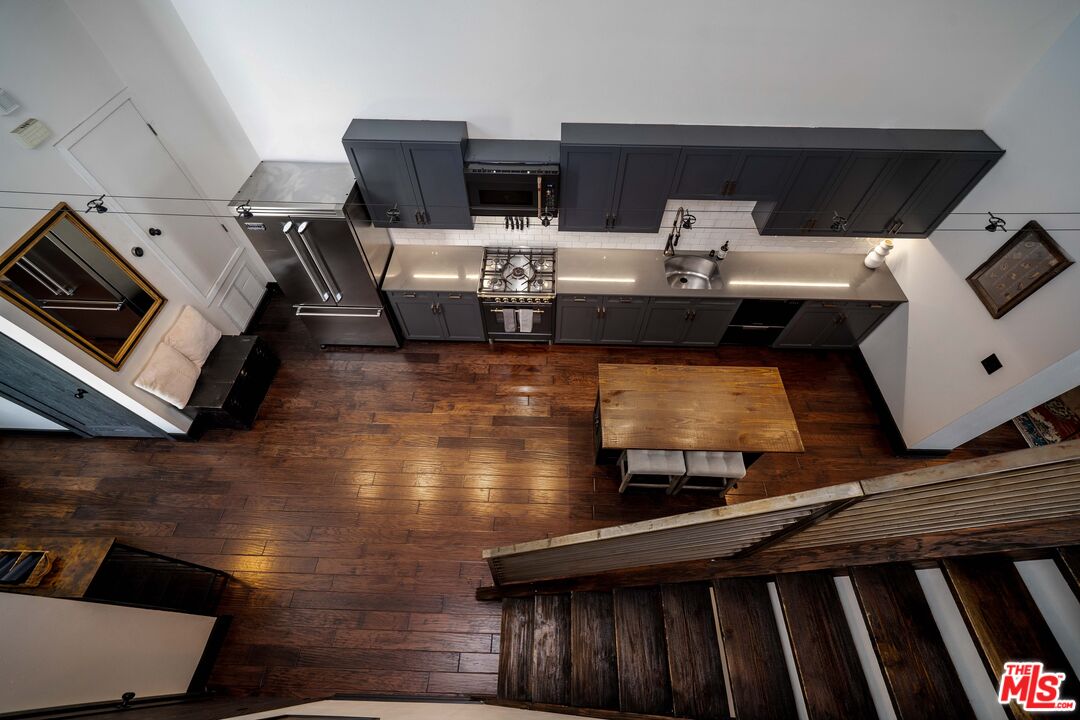 4115 Glencoe Ave Unit: 302