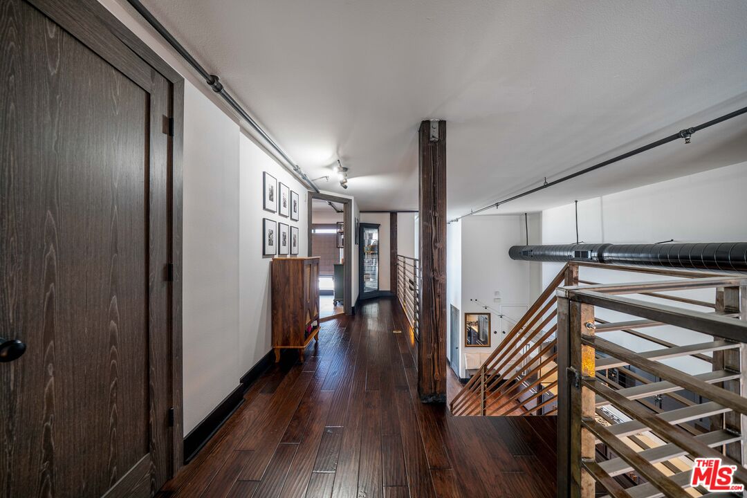 4115 Glencoe Ave Unit: 302