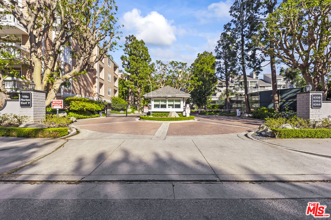 4338 Redwood Ave Unit: B315