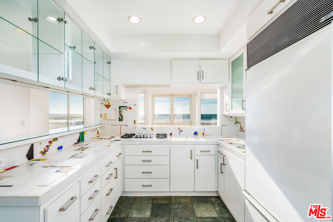 3711 Ocean Front Unit: 3